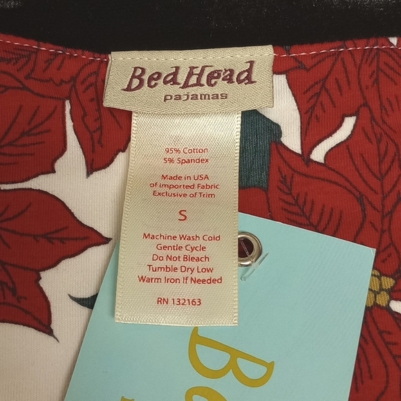 🆕 BED HEAD PAJAMAS WHITE WOMENS NIGHT GOWN / ROBE WITH RED POINSETTIA PRINT - Picture 9 of 11